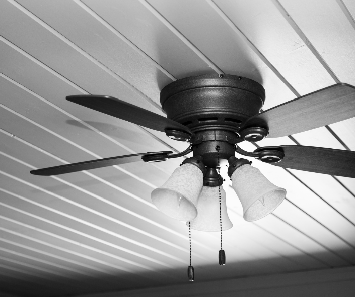 Maximize Comfort: Adjust Ceiling Fans