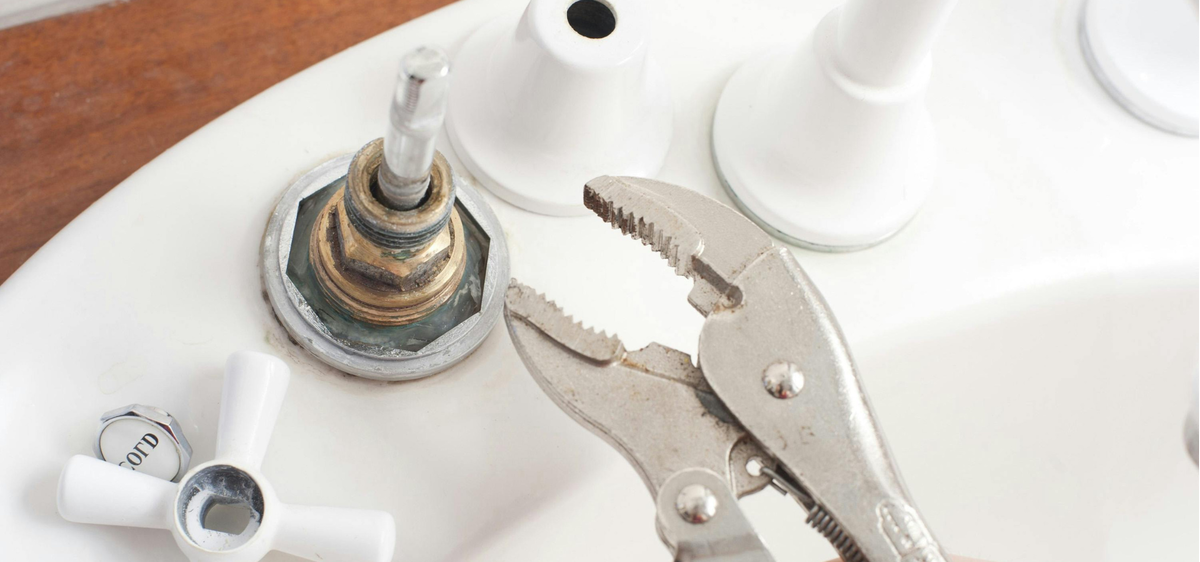 Fixing Leaky Faucet Plumbing Repair Blog Feature Image - Plumbing Fix feature image