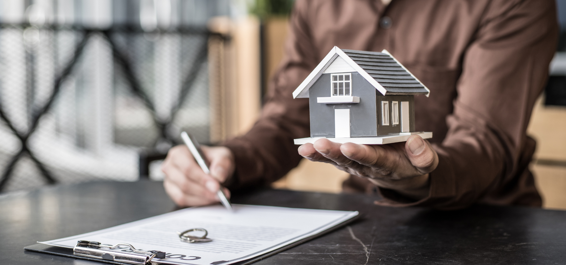 Blog Feature Image - Turnover vs Renovation